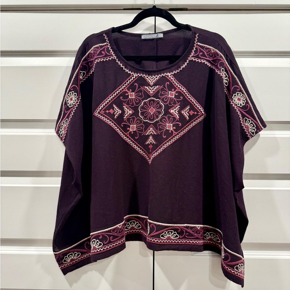 Elegant Women's Tunic with Embroidery Design